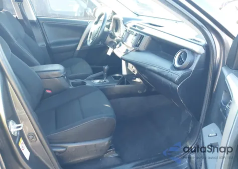 2016 Toyota Rav4 Xle z USA, uszkodzony, nr VIN 2T3WFREV5GW277976